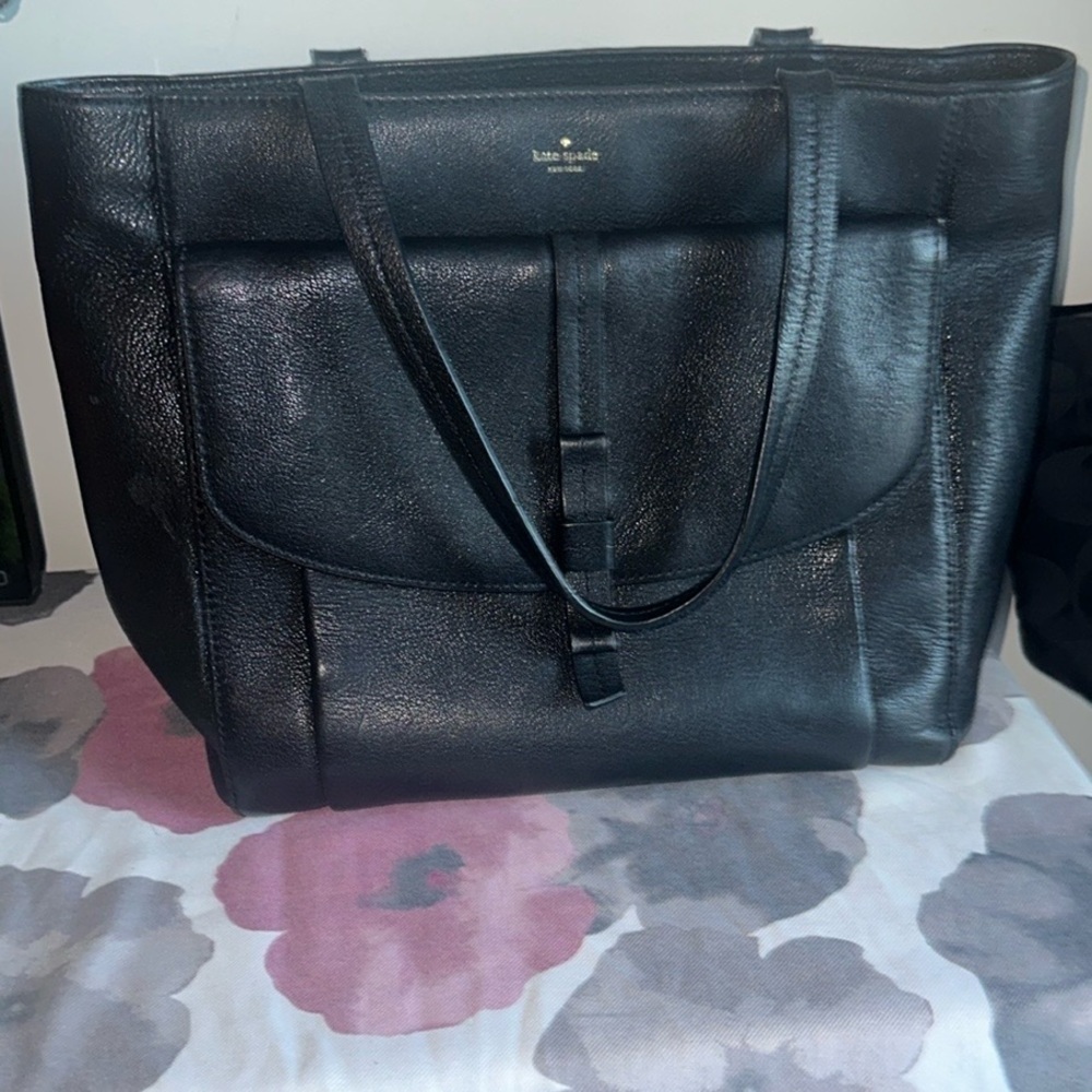 Kate Spade ♠️ Black Leather Front Flap Pocket Bow Tote - Picture 1 of 9